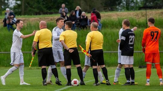 Schnelles Wiedersehen: A-Klasse-Aufsteiger SG Werlau/Urbar (schwarze Trikos) begrüßt in der ersten Runde des Rheinlandpokals den