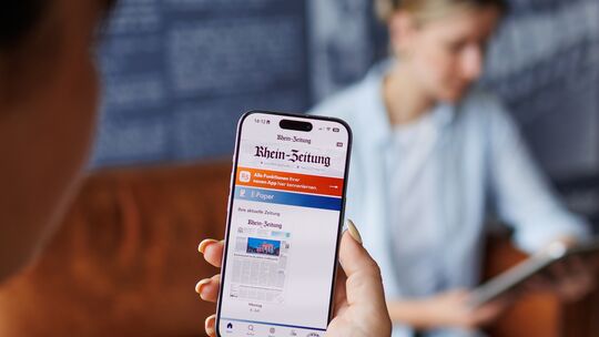 Ab sofort löst die neue Rhein-Zeitung E-Paper- und News-App die bisherige E-Paper-App ab. Sie bündelt die komplette Welt Ihrer R Ab sofort löst die neue Rhein-Zeitung E-Paper- und News-App die bisherige E-Paper-App ab. Sie bündelt die komplette Welt Ihrer R