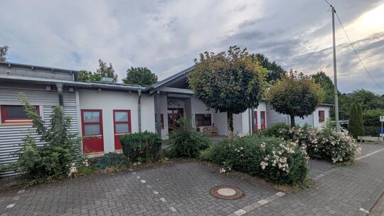 Seit März ist die Kita in Gebhardshain geschlossen. Seitdem werden die Kinder in einer ehemaligen Grundschule in Betzdorf unterg