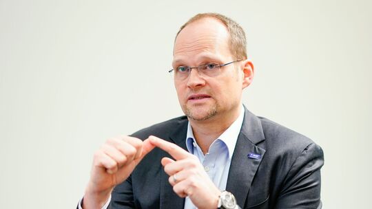 Dirk Elvermann Dirk Elvermann