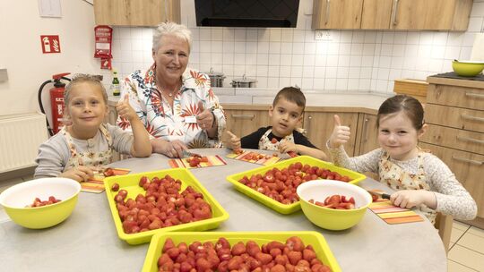 Bis zu ihrem Renteneintritt hat Thekla Ellert, lange Jahre stellvertretende Leiterin des Hachenburger Kinderhauses, mit ihren Sc