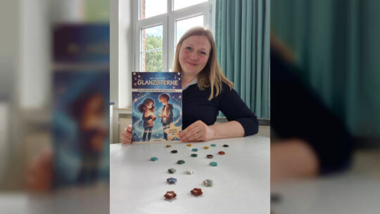 „Die Kraft der Glanzsterne": So heißt das Buch für Kinder, das Tanja Kenny aus Westum veröffentlicht hat. „Die Kraft der Glanzsterne": So heißt das Buch für Kinder, das Tanja Kenny aus Westum veröffentlicht hat.