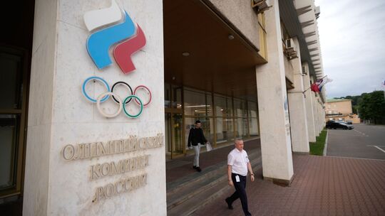 IOC hebt Sanktionen gegen Russland vorerst auf