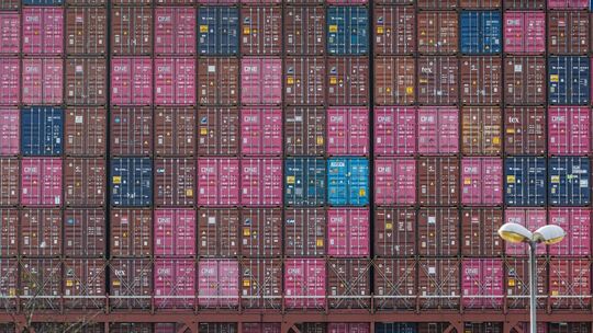 Containerwirtschaft im Hamburger Hafen Containerwirtschaft im Hamburger Hafen