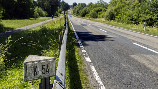 Die Kreisstraße K54 zwischen den Gemeinden Stahlhofen und Pottum soll auf einem rund 1,2 Kilometer langen Abschnitt instandgeset