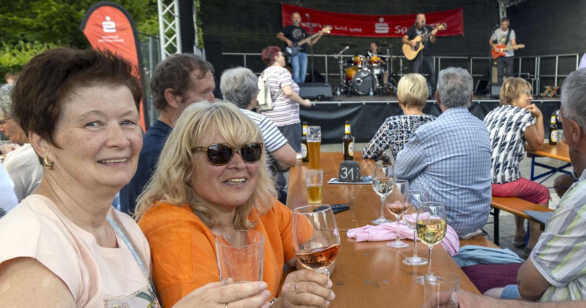 Joy of life in Bad Marienberg: JoJo Weber Band creates the perfect ...