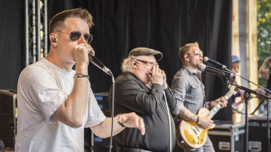 Kevin O Neal (von links), Chris Kramer und Sean Athens sind zusammen die Band Chris Kramer & Beatbox 'n' Blues. Mit ihrer Musik