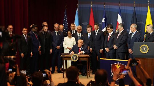 Trump empfängt Regierungschefs aus Lateinamerika und Karibik Trump empfängt Regierungschefs aus Lateinamerika und Karibik