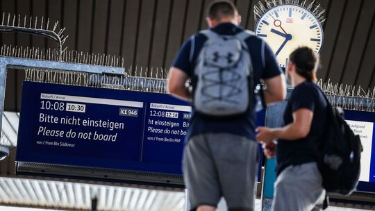 Bahnstrecke zwischen Köln und Düsseldorf gesperrt