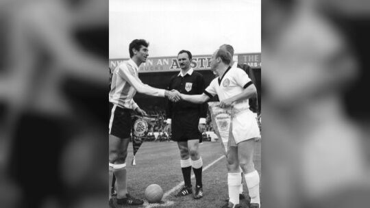 Argentinischer Fußballer Antonio Rattín gestorben Argentinischer Fußballer Antonio Rattín gestorben