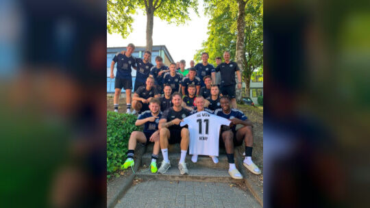 Die SG Westerburg widmete den Sieg über Höhr-Grenzhausen ihrem verletzten Spieler Niklas Henry.