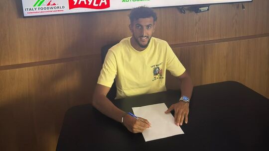 Fabio Khalfaoui war nach seiner Unterschrift beim Oberligisten Cosmos Koblenz schon beim Test in Friedberg beim Oberligisten Tür