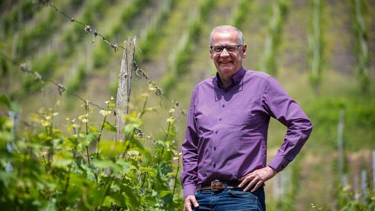 Günther Jauch auf seinem Weingut Günther Jauch auf seinem Weingut