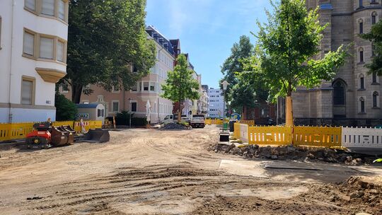 Die Umgestaltung der Südallee hat im Juli die Kreuzung St.-Josef-Straße/Südallee erreicht. Die Straße wurde für die Bauarbeiten