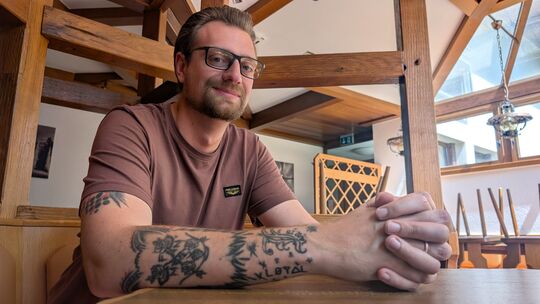 Aus Hellerklause wird Plan B: Gastronom Flo Schneider belebt die Betzdorfer Kneipenlandschaft neu. Im vierten Jahre, in der er d Aus Hellerklause wird Plan B: Gastronom Flo Schneider belebt die Betzdorfer Kneipenlandschaft neu. Im vierten Jahre, in der er d