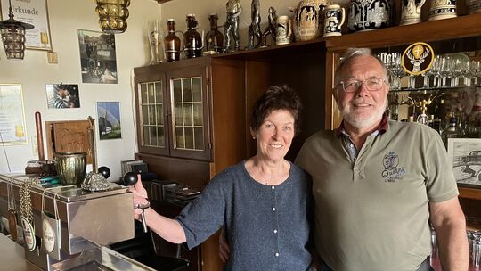 Bärbel und Franz Cordes haben ihre Gaststätte in Steckenstein aus Altersgründen aufgegeben. Damit endete kürzlich eine fast 150-