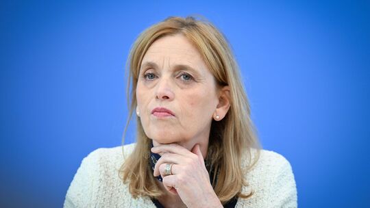 Familienministerin Karin Prien Familienministerin Karin Prien