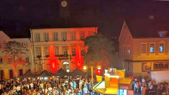 Am kommenden Samstag ist in Baumholder wieder zur dritten spanischen Nacht auf den Place de Warcq eingeladen.