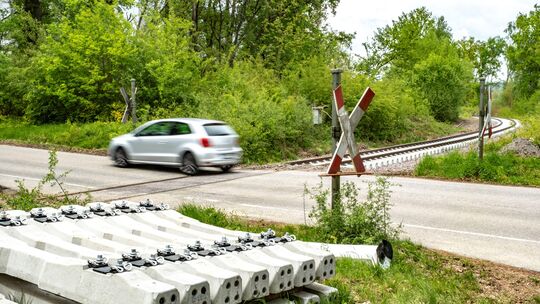 Symbolbild: Noch immer laufen die Arbeiten zur Sanierung der Hunsrückquerbahn. Wie wird es danach auf der Strecke weitergehen?