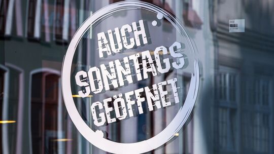 Öffnungszeiten für Geschäfte Öffnungszeiten für Geschäfte