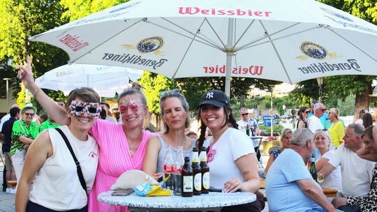 Sommerfest der Cochemer Karnevalsgesellschaft (CKG) auf dem Endertplatz in Cochem.