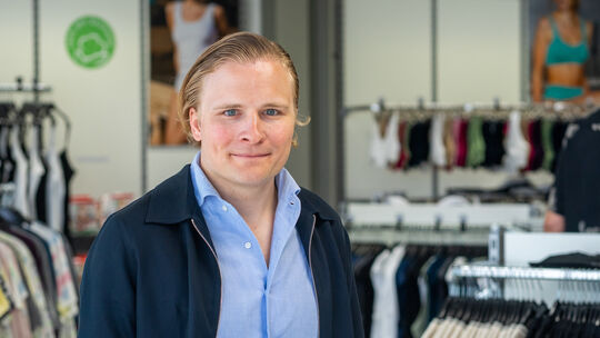 Wolfgang Grupp Junior in der neuen Trigema-Filiale in Mülheim-Kärlich. Wir sprachen mit dem Unternehmer über die Stärken des Gew