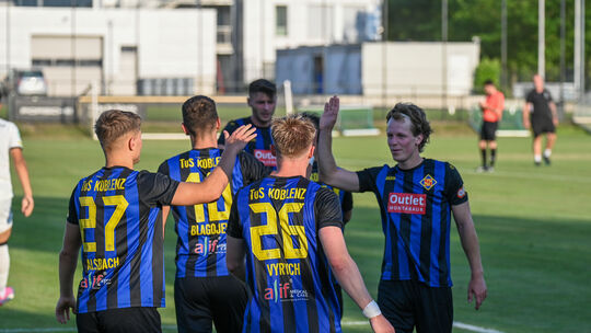 Kontrast(test)programm: Am Mittwoch durften sich die TuS-Akteure noch über einen 4:3-Sieg bei West-Regionalligist Borussia Mönch