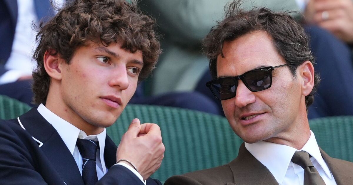 https://www.rhein-zeitung.de/cms_media/module_img/8582/4291314_1_defaultxl_Antonelli_unterhielt_sich_in_Wimbledon_angeregt_mit_Roger_Federer._Archivbild_.jpeg