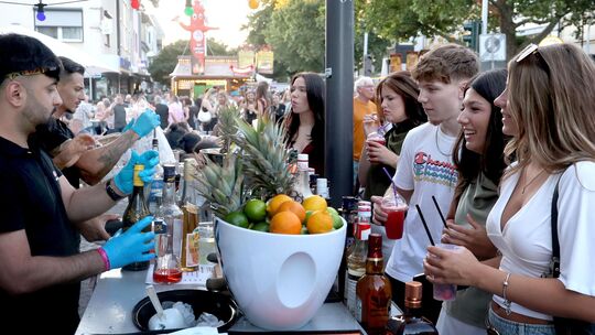 Einige Standbetreiber des Deichstadtfests sind unzufrieden. Sie klagen über sinkende Einnahmen.
