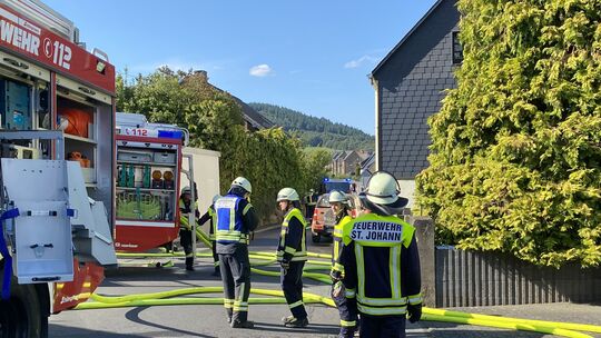 Mehr als 70 Einsatzkräfte waren Anfang Juli bei einem Brand im Ettringer Höhenweg.