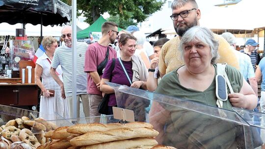 Im Juli 2025 fand der Französische Markt noch auf dem Aldi-Parkplatz in der Luisenstraße statt.