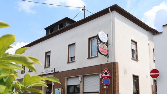 Der frühere „Felsenkeller“ in der Blocker Straße 19 in Heimbach-Weis ist seit einigen Jahren ein Mehrfamilienhaus.
