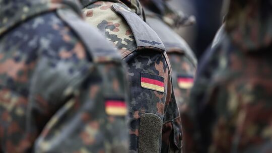 Künftig werden wieder alle jungen Männer gemustert, ob sie für die Bundeswehr tauglich sind. Jetzt wird die Infrastruktur dazu a