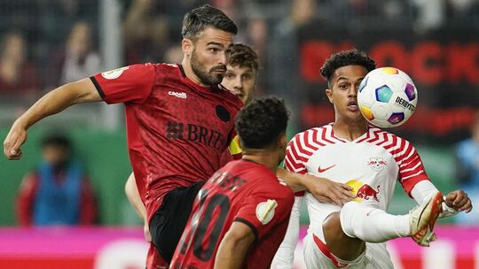 Für den SV Wehen Wiesbaden spielte Sascha Mockenhaupt (links) in der 2. Bundesliga und der Dritten Liga, hinzu kamen Highlights
