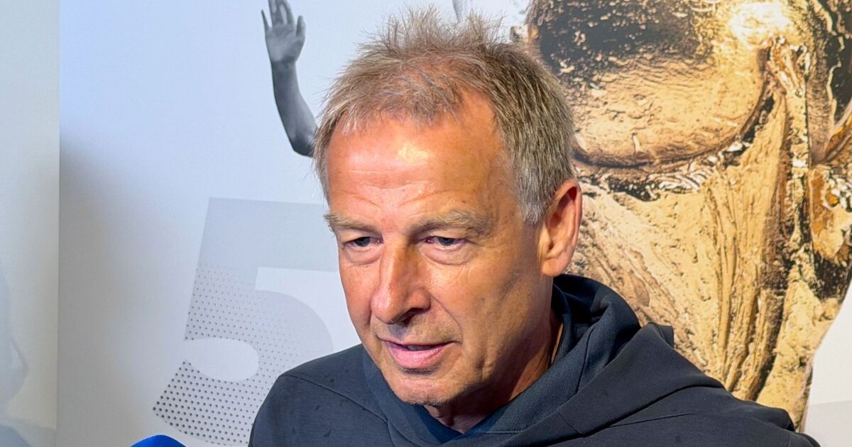 https://www.rhein-zeitung.de/cms_media/module_img/8583/4291988_1_defaultxl_Juergen_Klinsmann_wuenscht_sich_beim_DFB_einen_Neustart_mit_Juergen_Klopp_als_Bundestrainer._Archivbild_.jpeg