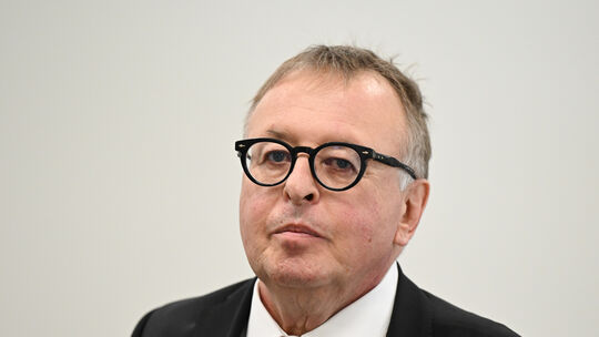 Als Zeuge vor dem Mainzer Untersuchungsausschuss zur Flutkatastrophe stand Jürgen Pföhler im Juli 2022 für einen kurzen Moment n