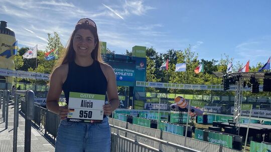 Im mittelfränkischen Roth nahm die Westerwälderin Alicia Brenner mit Erfolg am weltweit größten Langdistanz-Triathlon teil.