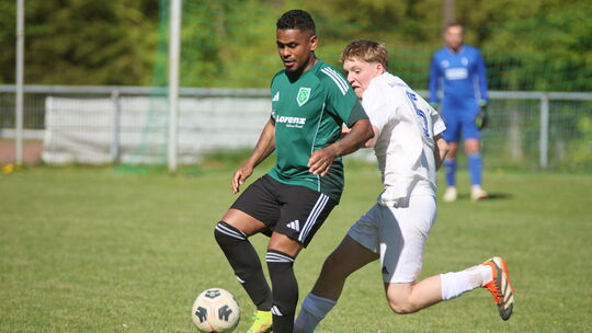 Ex-Oberliga-Spieler Thiago Reis Viana (links) wird mit seinem TuS Kirschweiler in dieser Saison in der B-Klasse spielen – und do