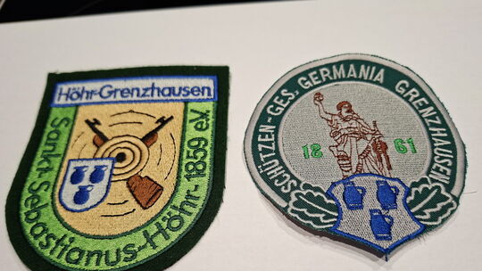 Die Wappen der Höhr-Grenzhäuser Schützengesellschaften, die jetzt einen Verein bilden.
