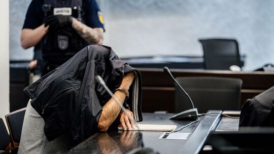 Zwölf Jahre Haft im Prozess um verweste Kofferleiche Zwölf Jahre Haft im Prozess um verweste Kofferleiche
