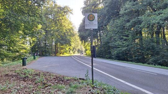 Die Bushaltestelle am Butterweg entfällt ab dem 27. Juli für voraussichtlich zwei Wochen. Die Bushaltestelle am Butterweg entfällt ab dem 27. Juli für voraussichtlich zwei Wochen.
