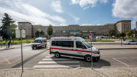 Ein Krankenwagen in Portugal Ein Krankenwagen in Portugal