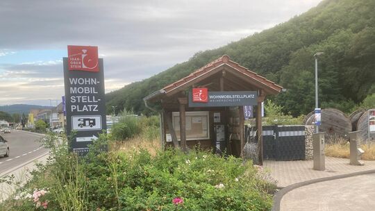 Der einzige Wohnmobilstandplatz in Idar-Oberstein an der historischen Weiherschleife ist weiterhin nicht nutzbar. Der einzige Wohnmobilstandplatz in Idar-Oberstein an der historischen Weiherschleife ist weiterhin nicht nutzbar.