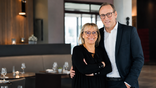 Karoline und Bernhard Münz haben das „Bernhards“ vor elf Jahren gegründet. Zum Jahresende suchen sie für das Restaurant Nachfolg Karoline und Bernhard Münz haben das „Bernhards“ vor elf Jahren gegründet. Zum Jahresende suchen sie für das Restaurant Nachfolg