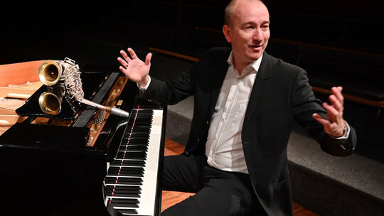 Chris Hopkins schilderte im Gespräch mit unserer Zeitung seine Liebe zum Jazz und verspricht zusammen mit den Young Lions ein to