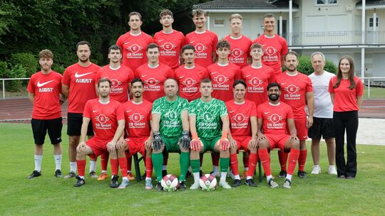 DIe SG Augst Eitelborn 2026/27 mit (hinten von links) Jonah Haas, Kai Ahlscheid, Ryan Franz, Moritz Brendler, Rico Dillschnitter