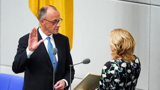 Bundestag - Vereidigung des Kanzlers