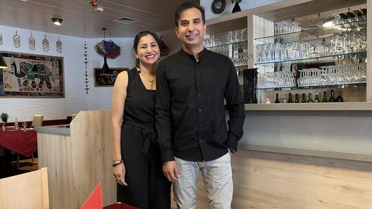 Sonu Saini und seine Frau Sushil betreiben das indische Restaurant in Hoppstädten-Weiersbach seit 2016. Unter neuem Namen soll n