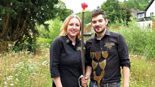 Neues Hahnekönigspaar in Müsch: Katja Prämaßing und Jonas Adriany.