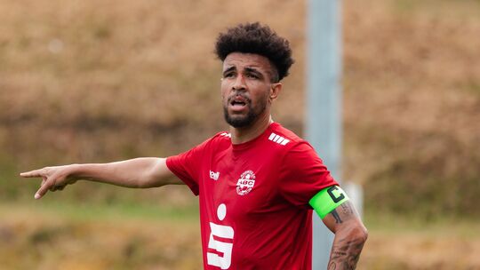 Der ehemalige Drittliga-Spieler Bruno Soares ist einer von wenigen, dem Christopher Theisen, vermutlich nicht nur für das erste Der ehemalige Drittliga-Spieler Bruno Soares ist einer von wenigen, dem Christopher Theisen, vermutlich nicht nur für das erste